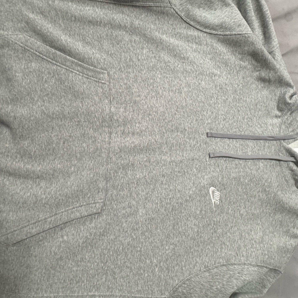 Nike Heather Gray Sweatshirt